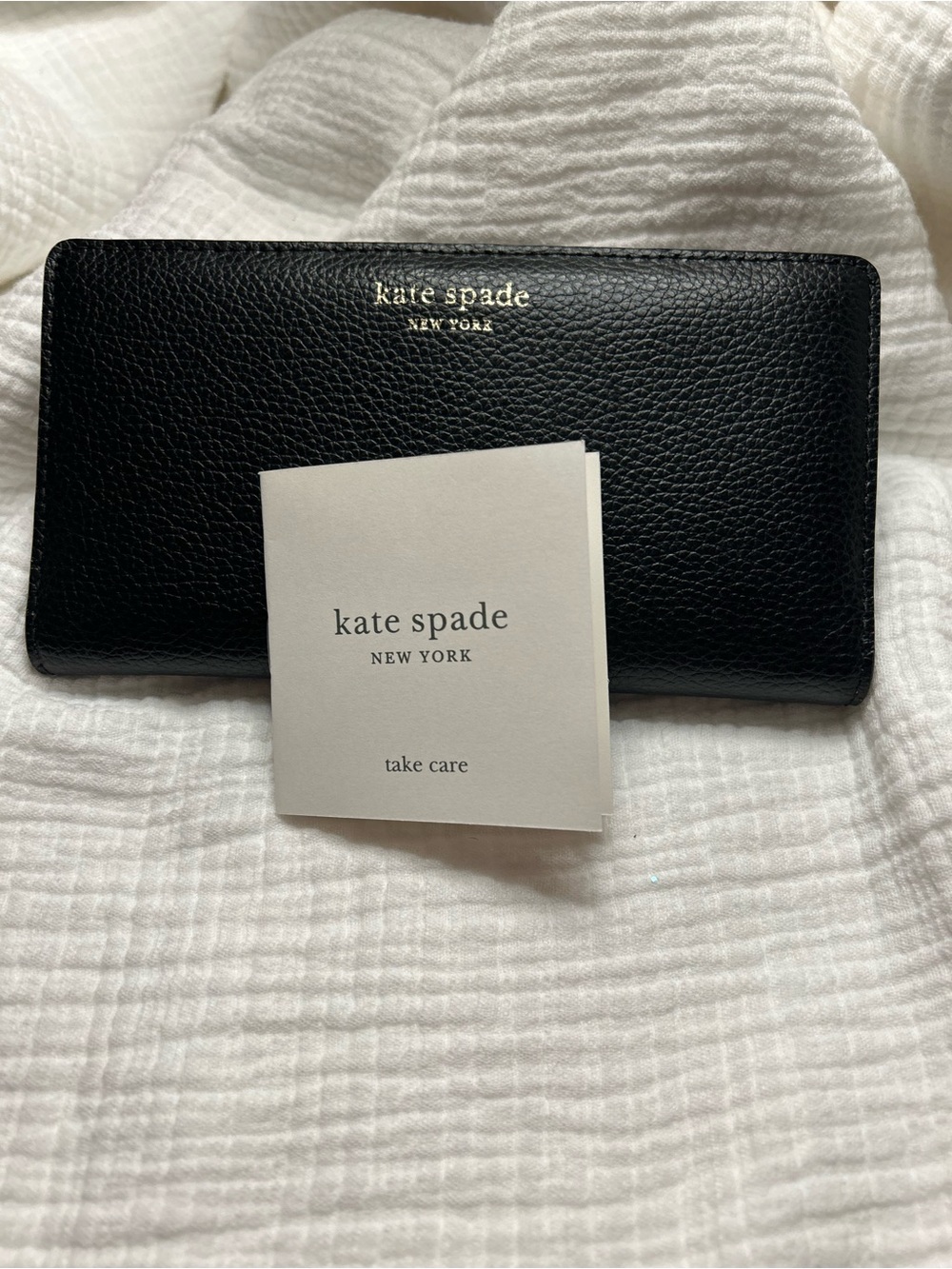 Kate Spade wallet - Picture 1 of 11